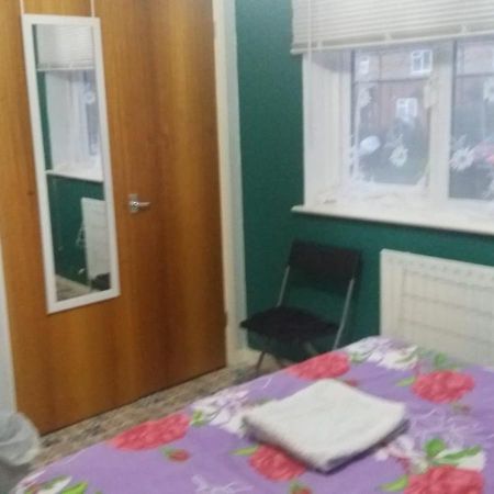 Spacious Double Room Located Within Walking Distance To Seaside And Town Дувр Экстерьер фото